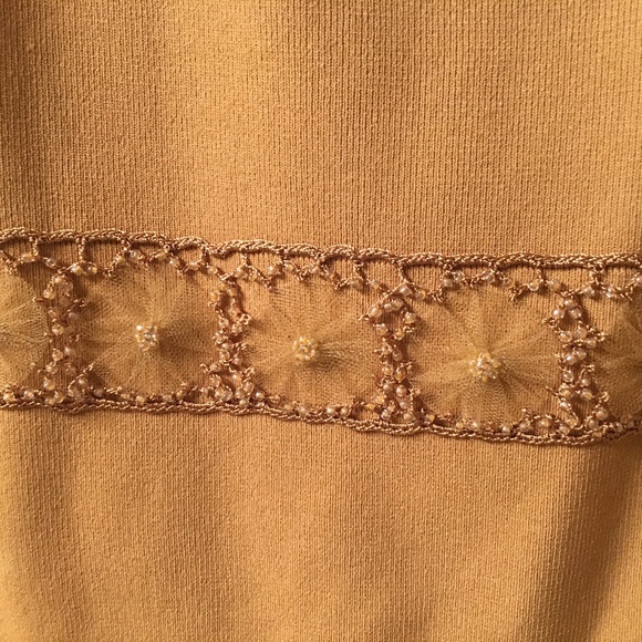 LACE AND BEADED DETAIL TOP - Picture 3 of 5